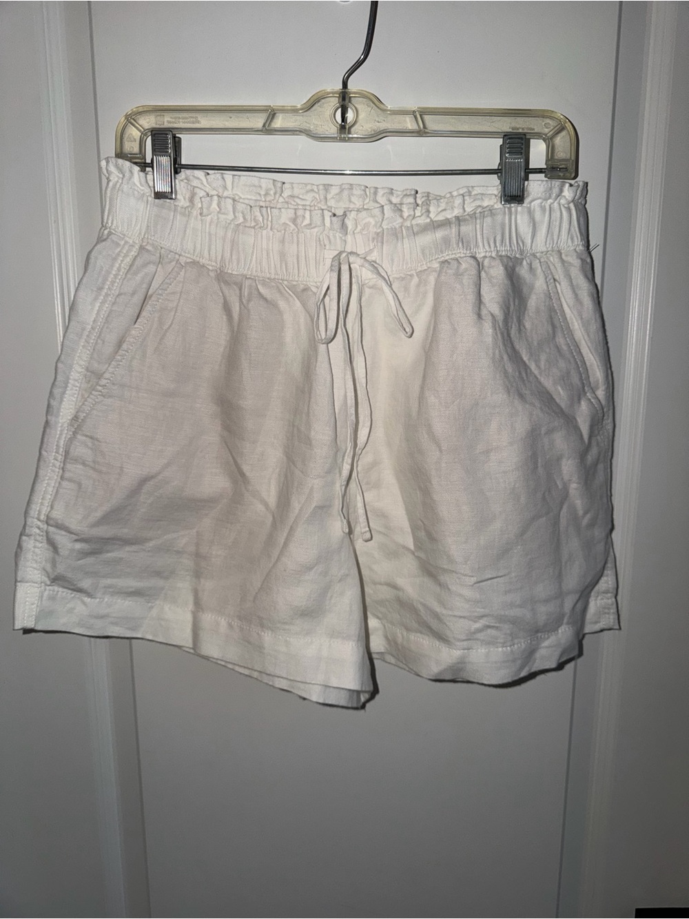 NWT LOFT Women’s Medium White Linen Cotton Pull-On Shorts Drawstring Pockets
